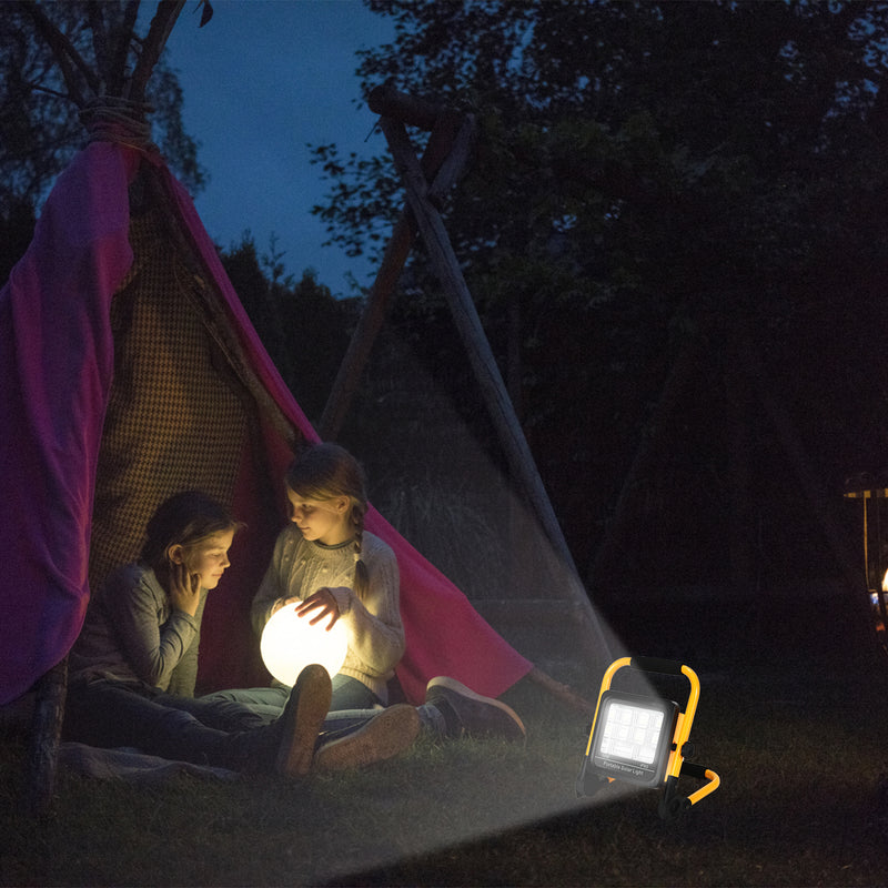 Sonnewelt LED Akku Fluter Baustrahler Solar 50W/100W